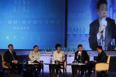 嘉凱城集團董事、副總裁李懷彬先生在第一財經(jīng)地產(chǎn)匯年度峰會上表示，新型城鎮(zhèn)化的核心就是集聚